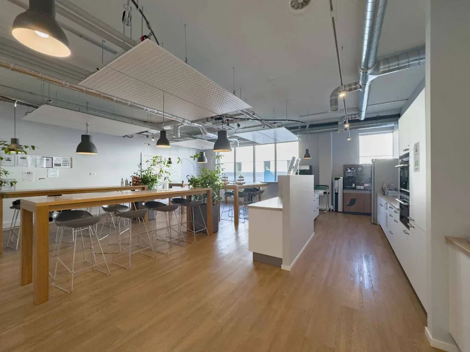 Uffici arredati di 732 m² a Meyrin – foto 8 di 12