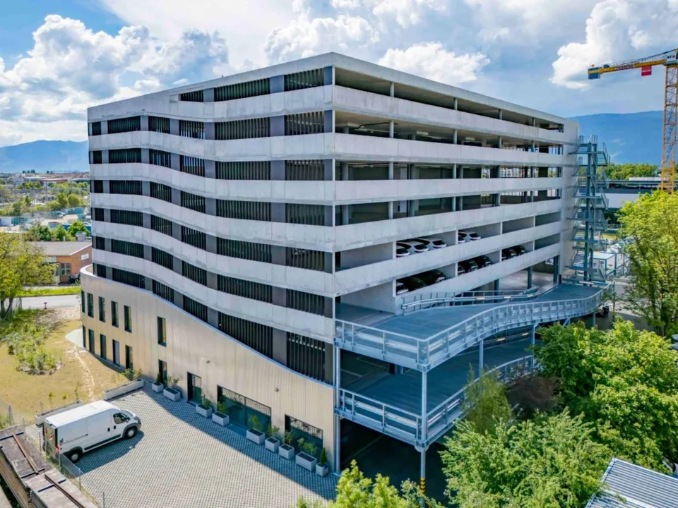 Atelier/Showroom von 350 m² in Meyrin – Foto 9 von 10