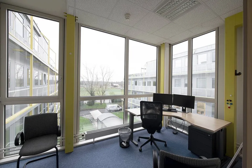 Lokale in der FTI-Zone von ca. 720m2 in Plan-les-Ouates – Foto 7 von 9