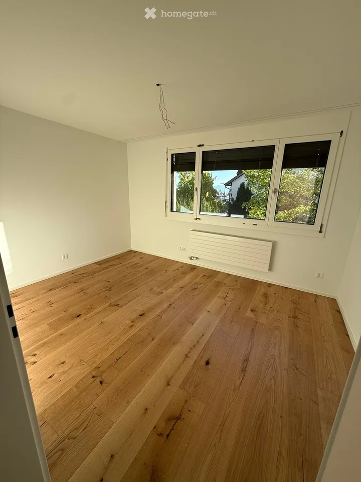 Erstbezug einer umfassend renovierter, zentral gelegener Wohnung in Wollerau – Foto 5 von 10