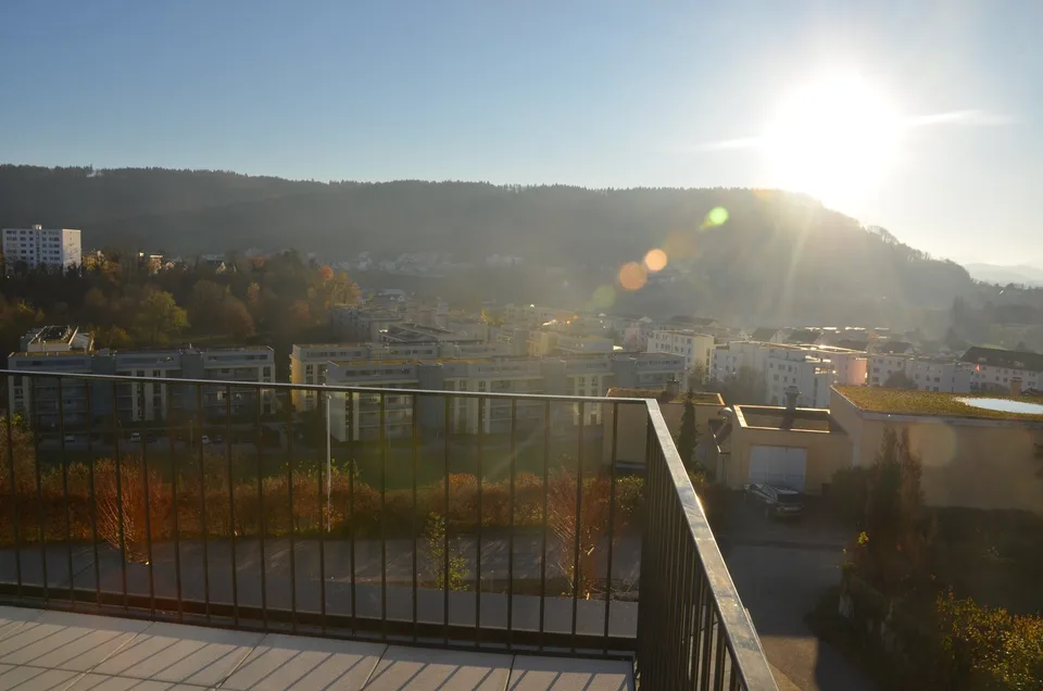 Moderne 4.5-Zimmer-Dachwohnung mit Aussicht in Untersiggenthal – Foto 6 von 8