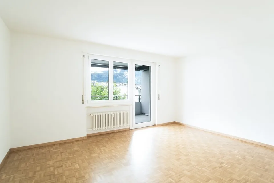 Wohnen im Grünen mit Blick auf die Mythen – Foto 5 von 6