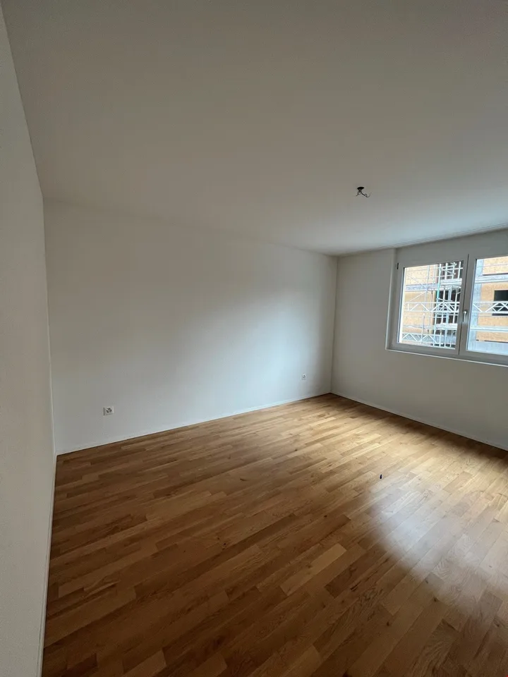 Wunderschöne helle 3,5 Gartenwohnung & gedeckte Terrasse – Foto 7 von 16