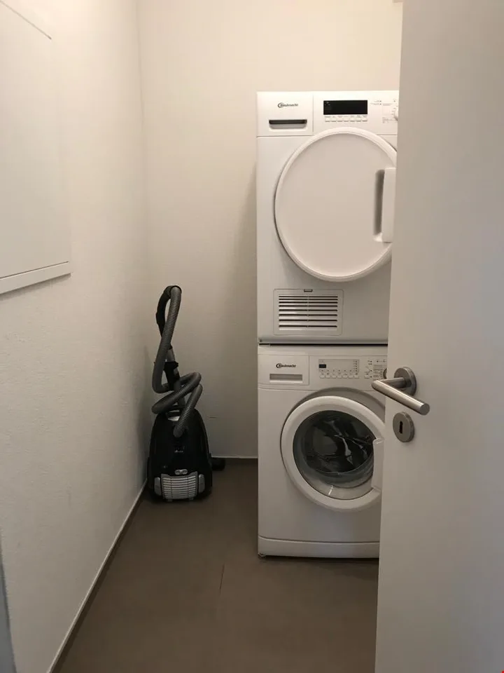 Wunderschöne helle 3,5 Gartenwohnung & gedeckte Terrasse – Foto 14 von 16