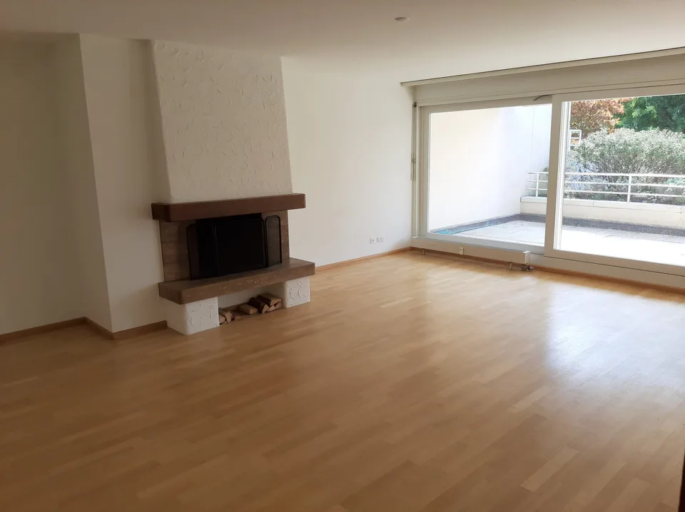 Ampio appartamento mansardato di 5 locali con grande terrazza (44 m²) – foto 5 di 13