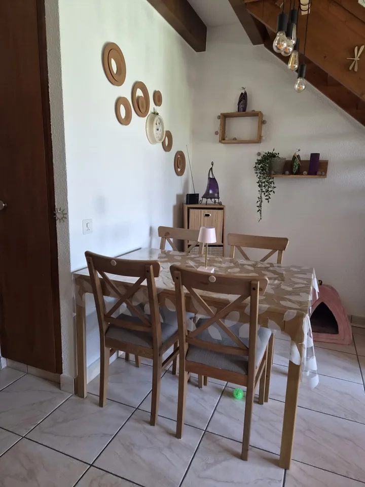 Charmantes 2-Zimmer-Duplexwohnung mit Balkon in Saillon – Foto 6 von 11