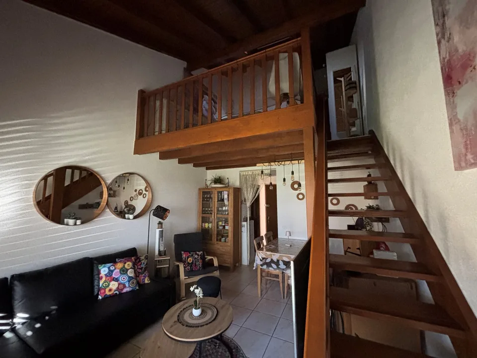 Charmantes 2-Zimmer-Duplexwohnung mit Balkon in Saillon – Foto 4 von 11