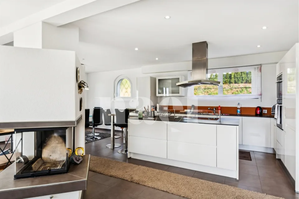 6.5 Zimmer Villa in Chézard-St-Martin – Foto 4 von 12