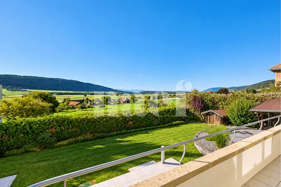 6.5 Zimmer Villa in Chézard-St-Martin – Foto 8 von 12