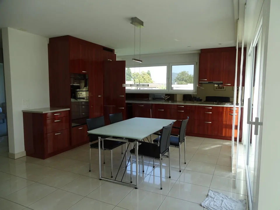 Moderne 4.5-Zimmer-Wohnung mit Balkon in Altstaetten SG – Foto 3 von 16