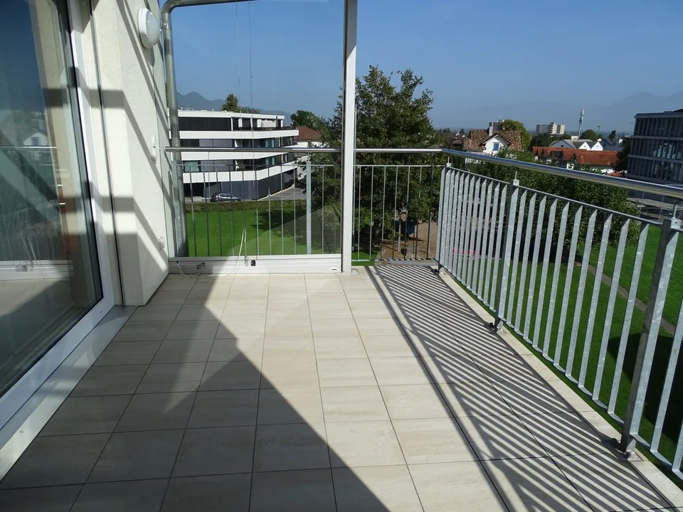 Moderne 4.5-Zimmer-Wohnung mit Balkon in Altstaetten SG – Foto 15 von 16