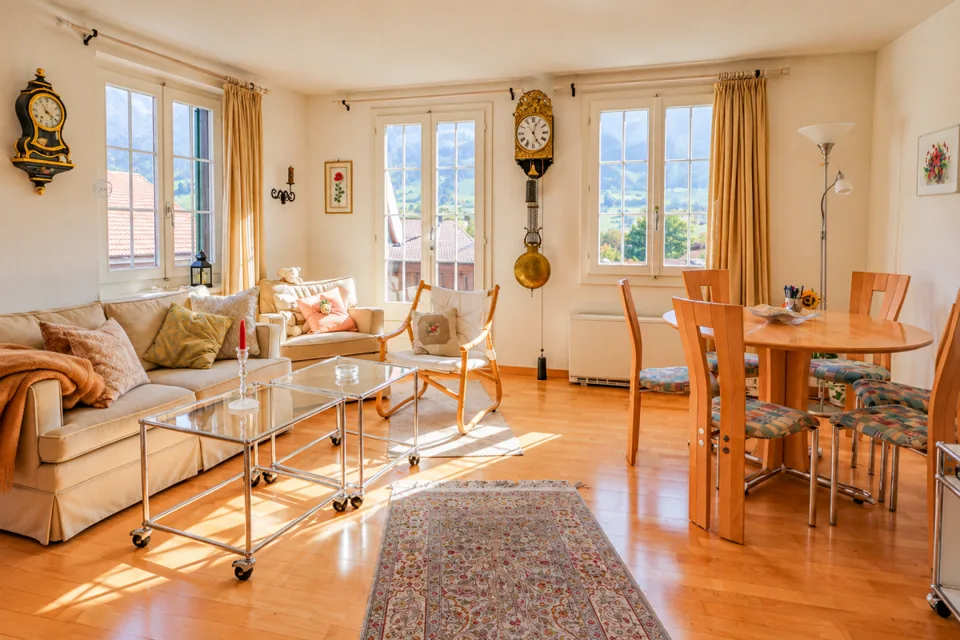 Appartamento attraente con 2 stanze e balcone – foto 2 di 11