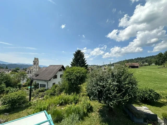 Attraente casa unifamiliare di 5,5 locali in una zona residenziale tranquilla, elevata e soleggiata – foto 16 di 20