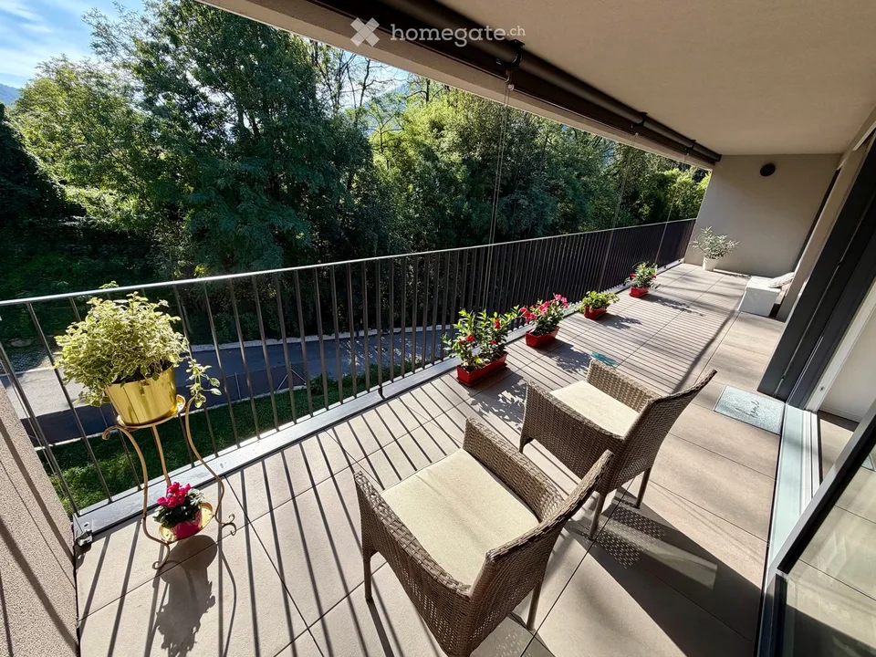 Modernes 3.5-Zimmer-Wohnung mit Möbeln + 1 Parkplatz in der Tiefgarage – Foto 5 von 5