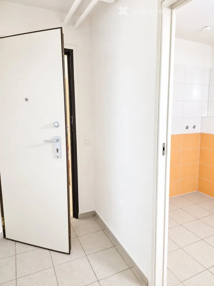 Privat vermietet Labor, Lager/Showroom – Foto 3 von 5