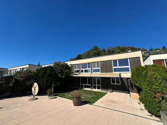 Charmant appartement terrasse de 5,5 pièces avec une vue imprenable – photo 2 sur 13