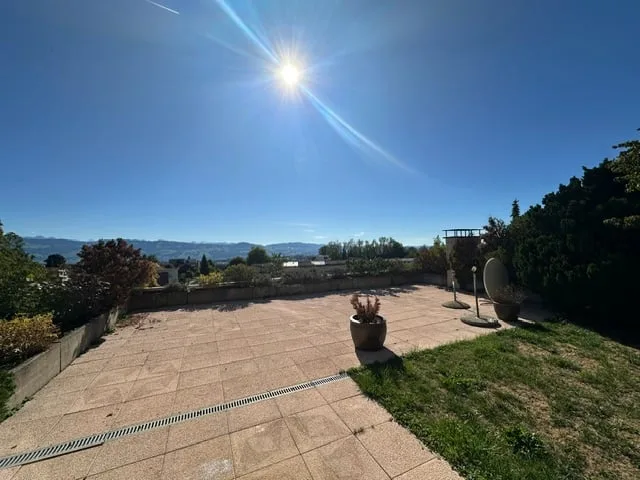 Charmant appartement terrasse de 5,5 pièces avec une vue imprenable – photo 3 sur 13