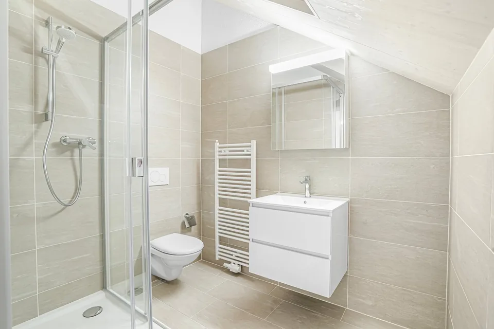 Neurenovierte 2-Zimmer-Wohnung mit Balkon – Foto 10 von 12