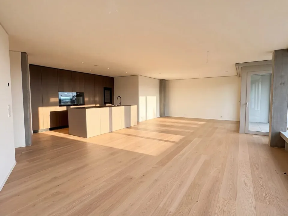 Exklusive 3.5-Zimmerwohnung im 33. OG des höchsten Hauses der Zentralschweiz - Willkommen im SkyLevel des PILATUS TOWER – Foto 8 von 13