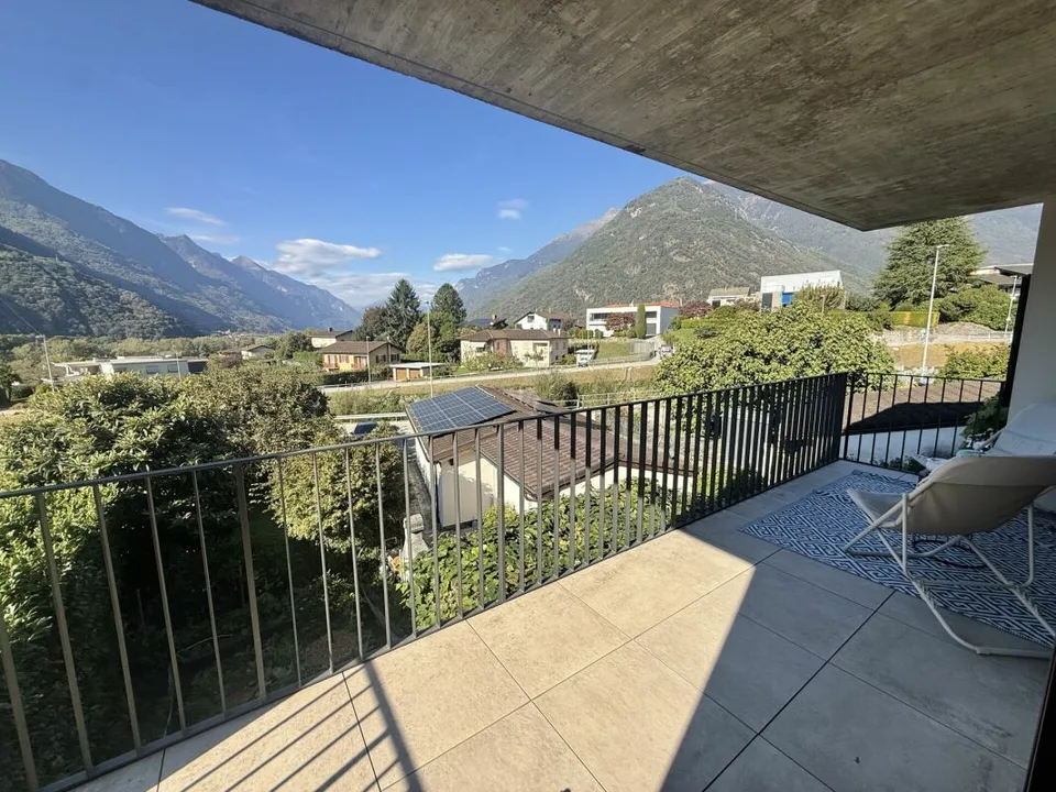 Moderno 3.5 locali ad Arbedo – foto 2 di 8