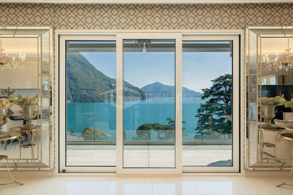 Elegantes Luxus-Penthouse mit Panoramablick auf den See – Foto 2 von 17