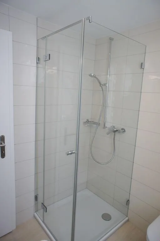 Moderne Wohnung mit See- und Bergsicht!! – Foto 6 von 9