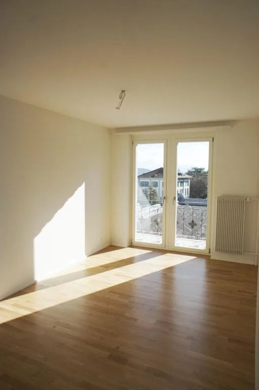 Moderne Wohnung mit See- und Bergsicht!! – Foto 2 von 9