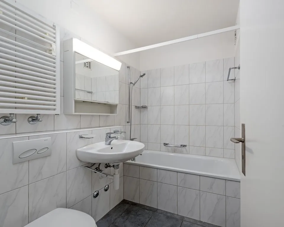 Casa alta in ambiente rurale – foto 3 di 8