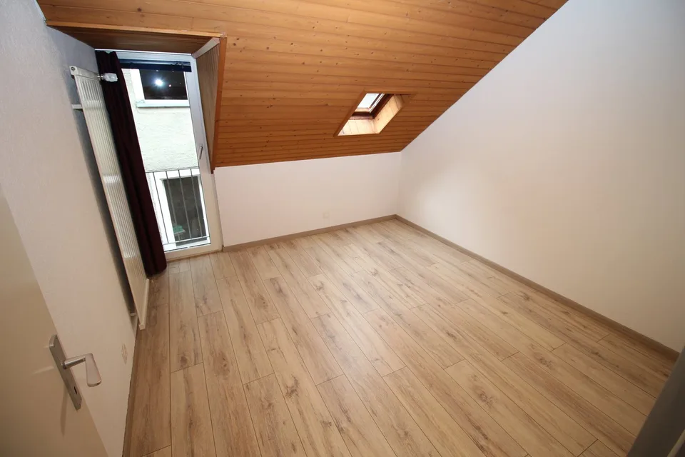 Charmante 4.5-ZWG im Herzen der Altstadt mit Dachterrasse – Foto 7 von 11