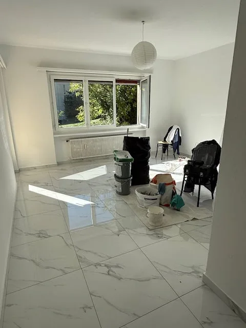 Bright 2-room apartment with balcony and panoramic view in Lumino – photo 5 of 5
