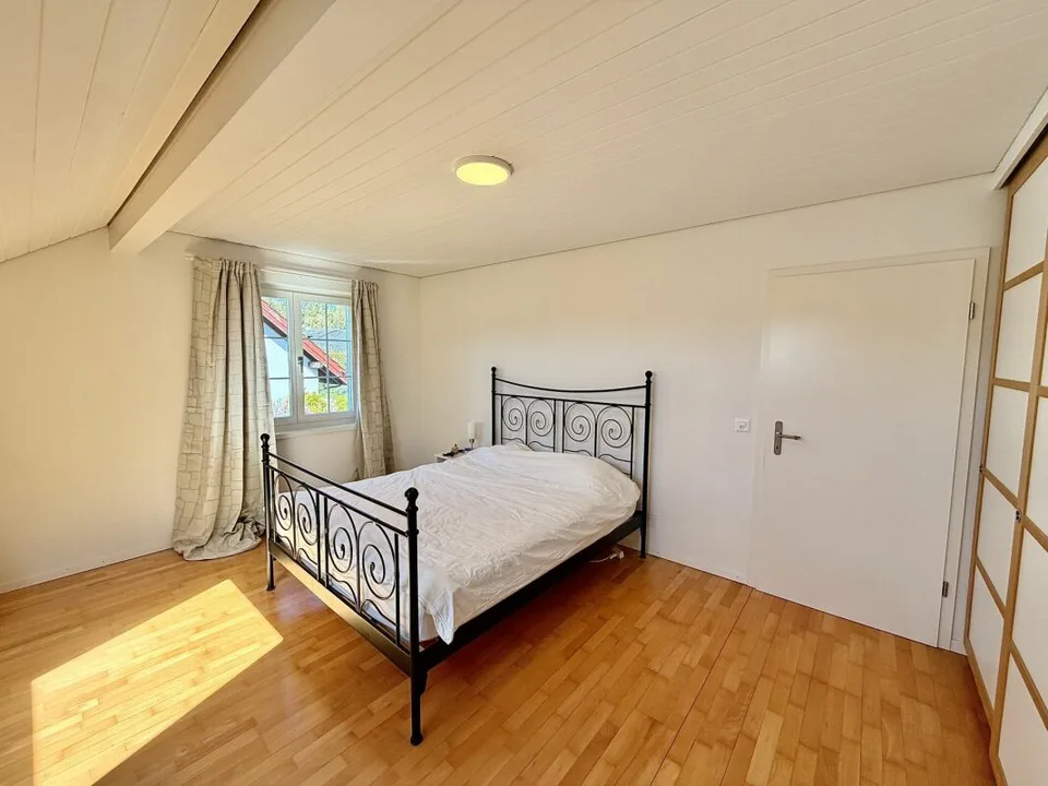 Charmantes Einfamilienhaus mit grosszügigem Garten – Foto 11 von 16