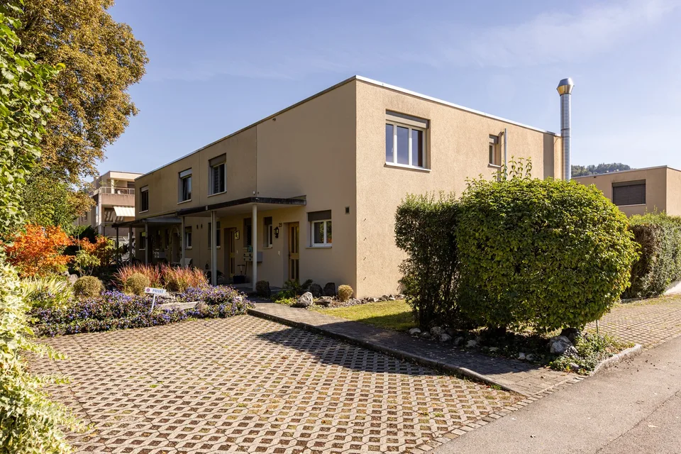 Casa a schiera di 3,5 locali angolare a Steffisburg – foto 3 di 13