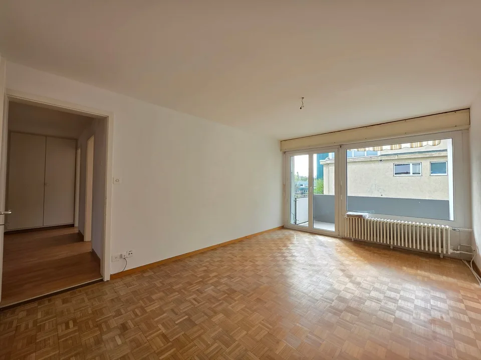 Helle 4-Zimmer-Wohnung mit Balkon ab sofort – Foto 8 von 14