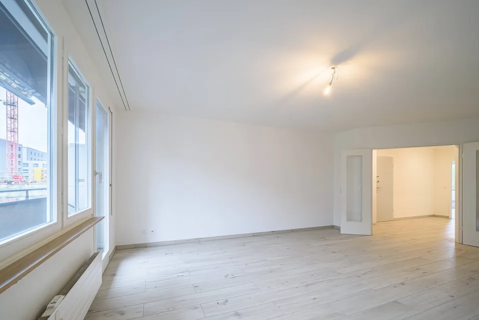 Renovated 2.5-room apartment in Basel with private garden – photo 12 of 25