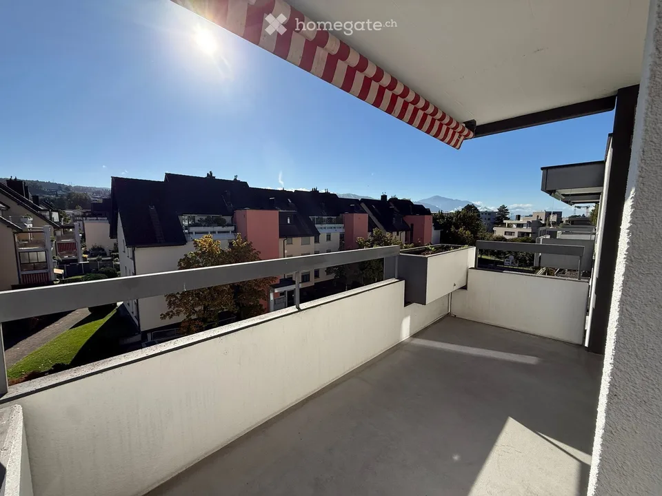 Sonnige 3.5-Zimmer-Wohnung im Herzen von Baar – ruhig gelegen, mit zwei Balkonen und Bergblick – foto 10 di 16