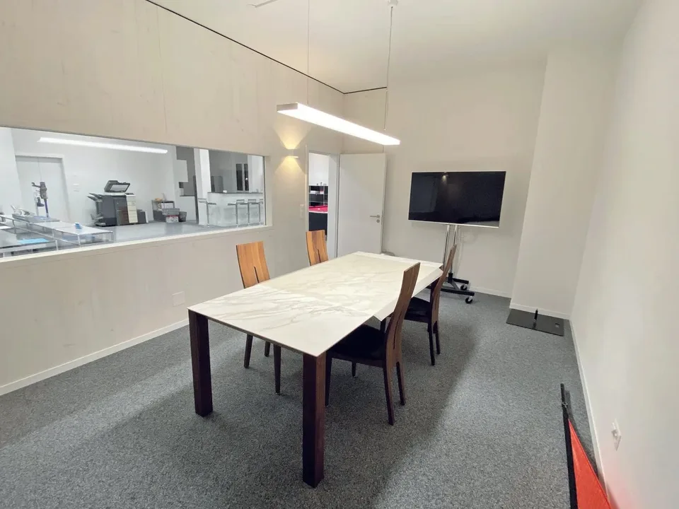 Espace commercial 290 m² sur la rue principale à Aesch LU à vendre – photo 4 sur 7