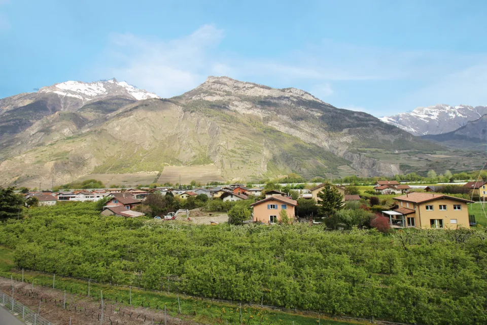 Magnifico attico di 3.5 locali con vista sulle Alpi a Saxon – foto 3 di 6