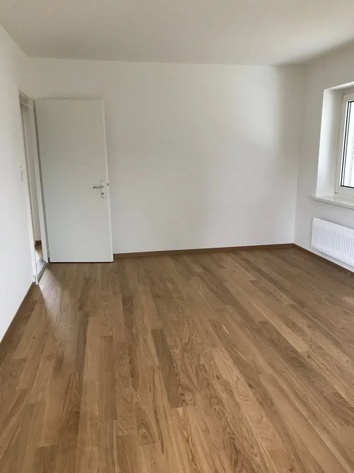 4.5 Zimmer-Wohnung per 16.11.2026 in Urdorf – Foto 3 von 9
