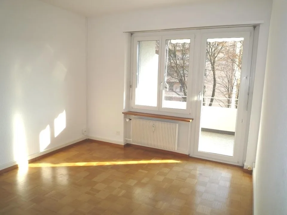 City-near 2.5-room apartment at 43 m2 on the 3rd floor with balcony – photo 4 of 7