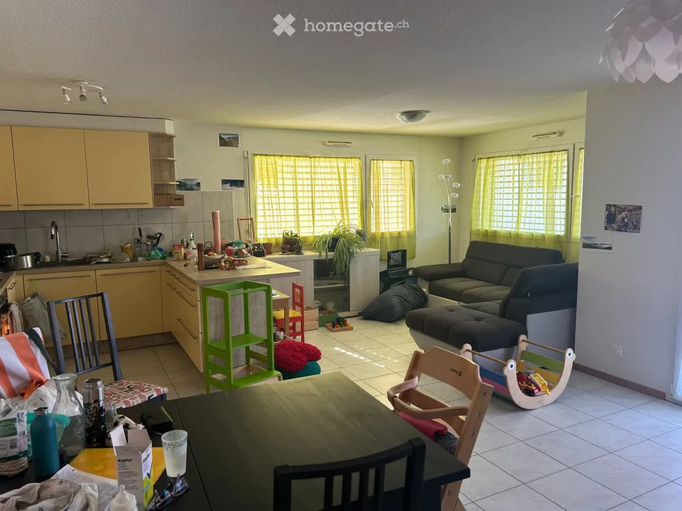 Wohnung 3,5 Zimmer in Concise, Parkplatz und Keller. – Foto 2 von 5