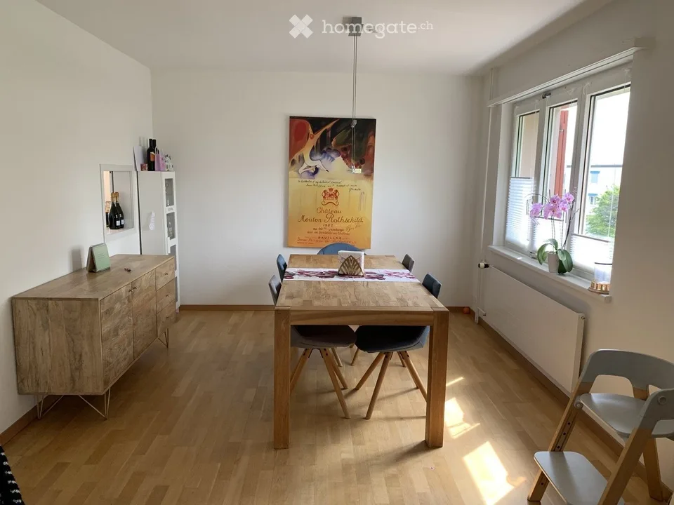 Charming 4.5-room maisonette apartment with balcony and garden access in Egg – photo 1 of 5