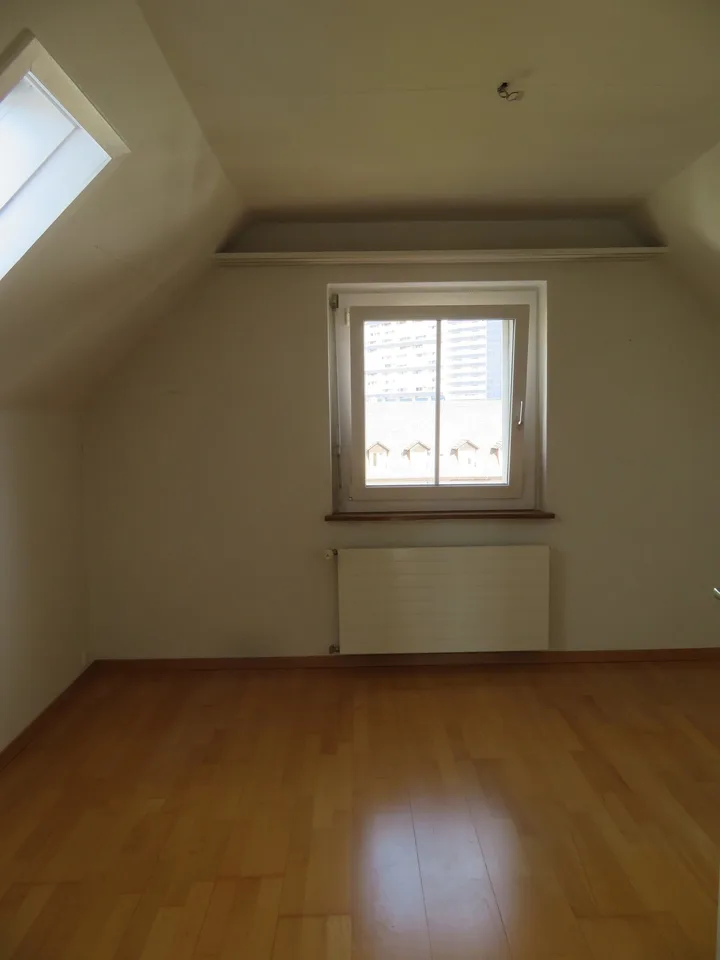 Charmant appartement mansardé à louer – photo 5 sur 10