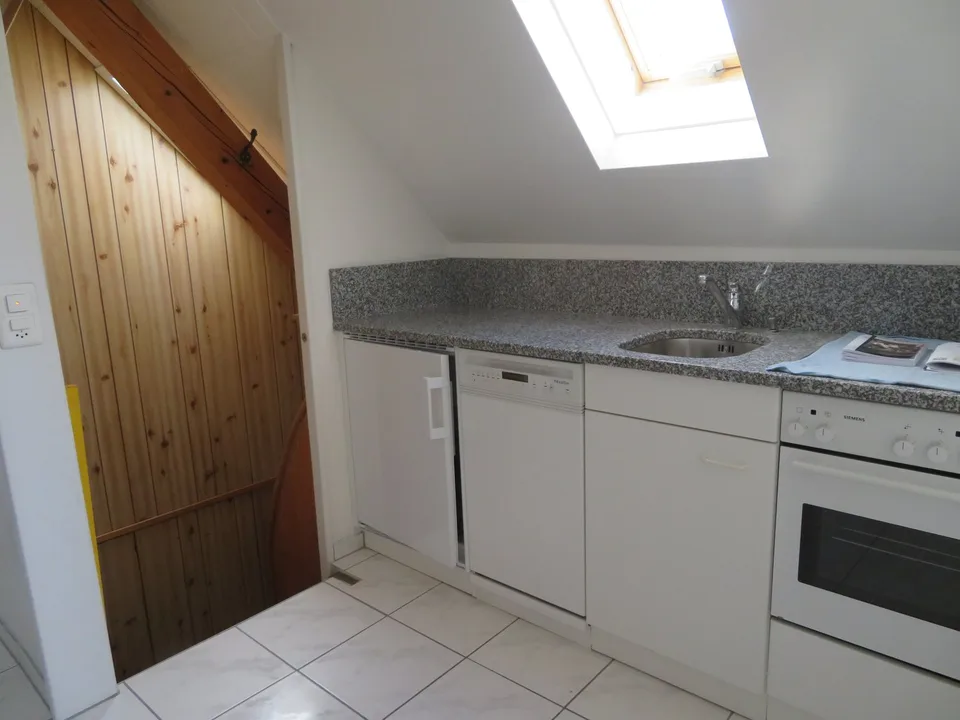 Charmant appartement mansardé à louer – photo 9 sur 10