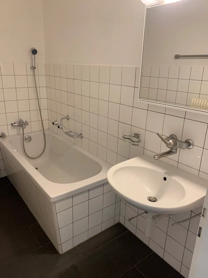 Appartement ensoleillé 2 pièces avec grand balcon – photo 4 sur 10