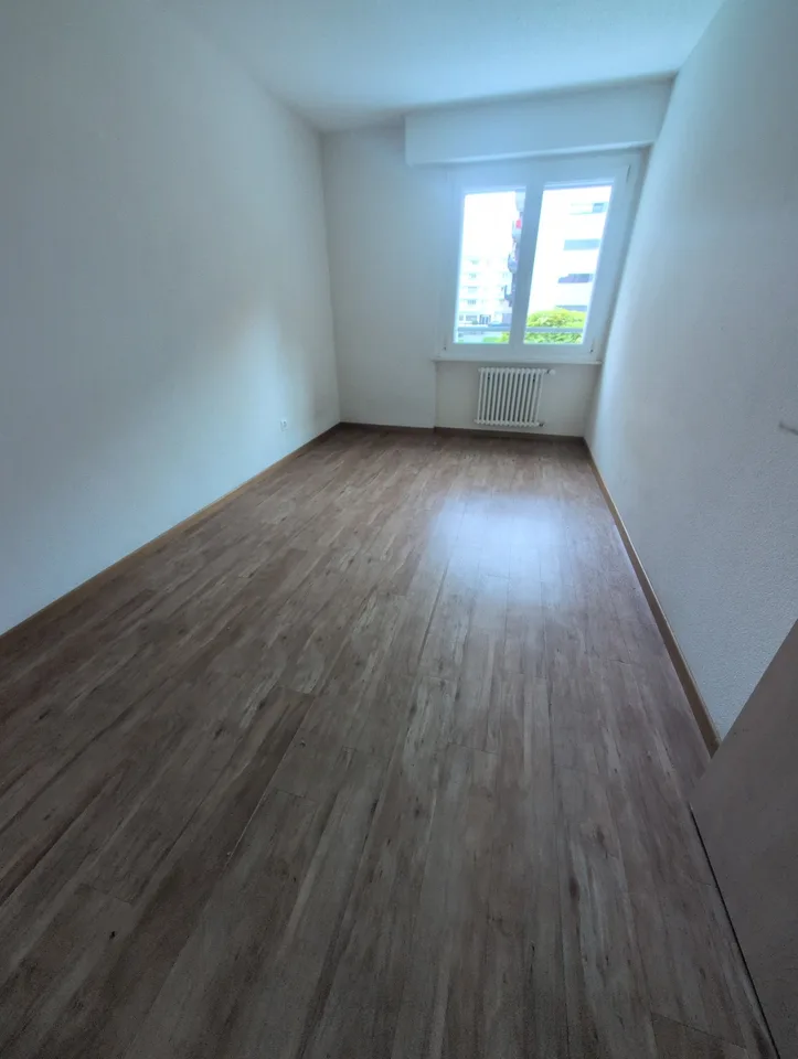 In affitto! Un bel appartamento di 4 locali, vicino alla stazione di Martigny! – foto 12 di 18