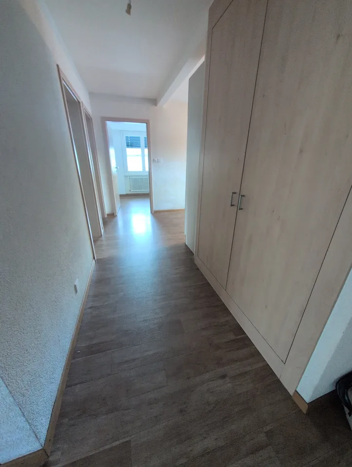 In affitto! Un bel appartamento di 4 locali, vicino alla stazione di Martigny! – foto 3 di 18