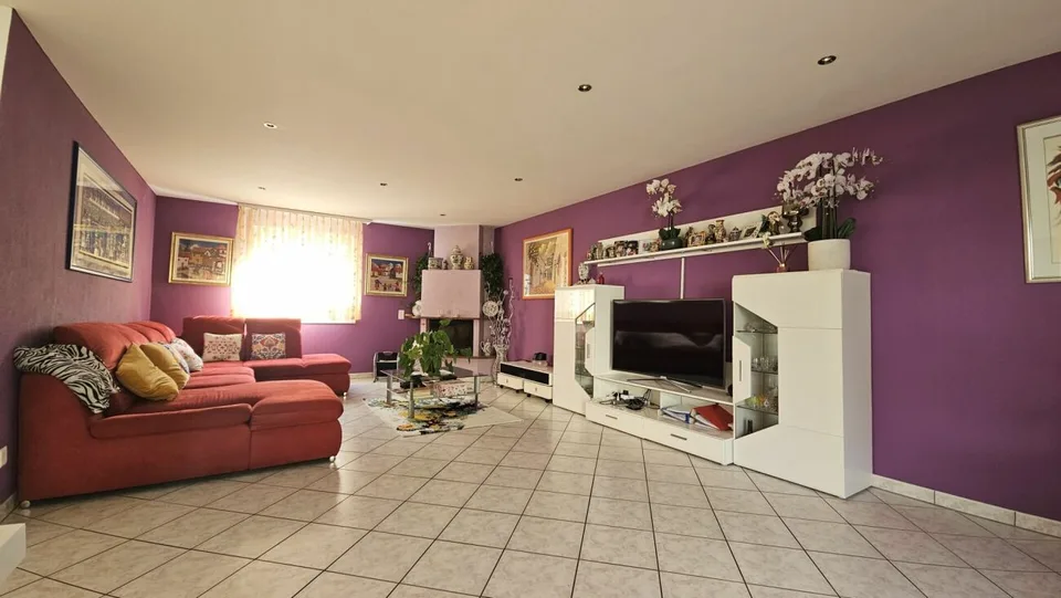 VILLETTA UNIFAMILIARE CON BEL GIARDINO – foto 6 di 13