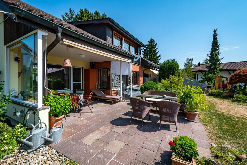 Casa unifamiliare con dependance e giardino meravigliosamente sistemato – foto 7 di 13