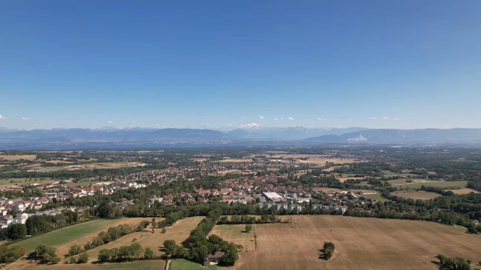 Ampia casa individuale in posizione tranquilla con vista – foto 3 di 13
