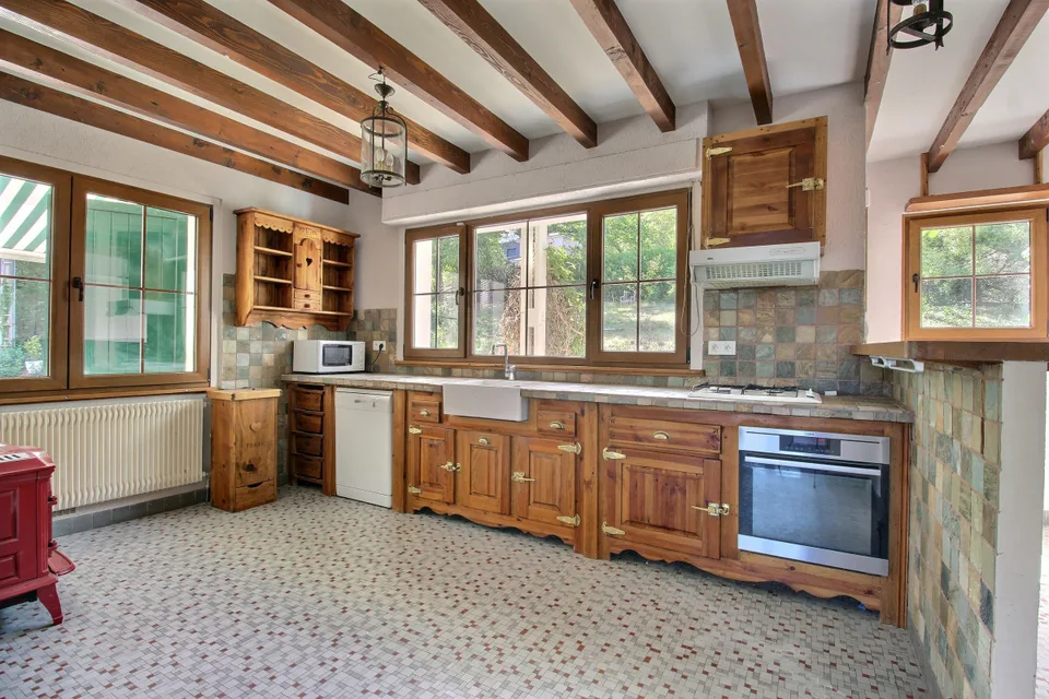 Ampia casa individuale in posizione tranquilla con vista – foto 9 di 13